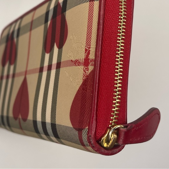 BURBERRY Haymarket Check Heart Print Zip Around Wallet - Picture 5 of 14